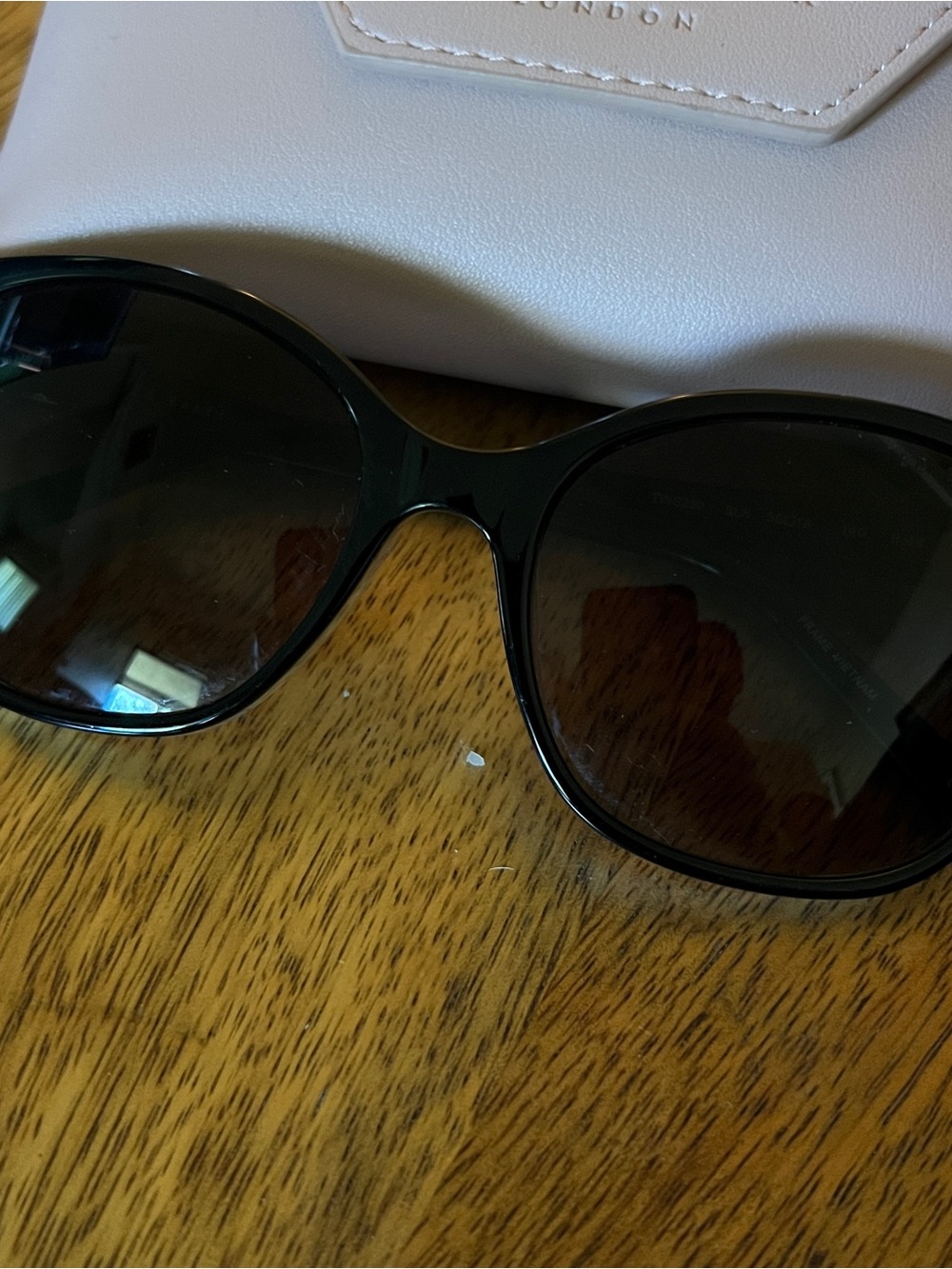 Ted Baker London Polarized Sunglasses – Black/Pearl Marble – TWS230 - Picture 6 of 10